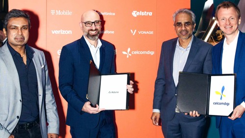 Aduna and CelcomDigi teams, including Aduna CEO Anthony Bartolo and CelcomDigi Deputy CEO, Albern Murty, with MoU at MWC 2025